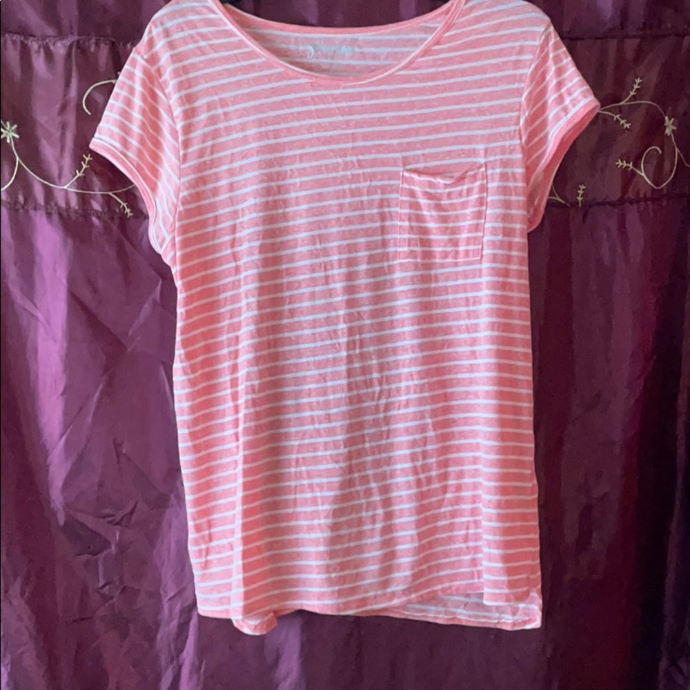 Peachy top with white stripes!
